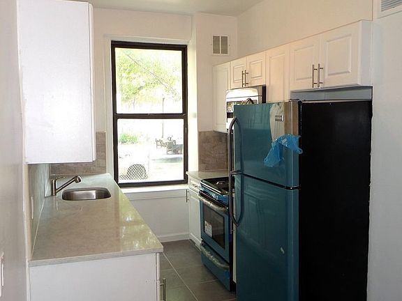4th image of 4310 21st Ave #2