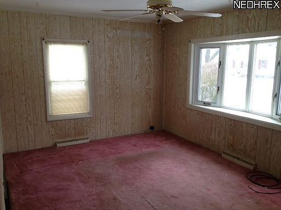 2nd image of 526 Courtland St