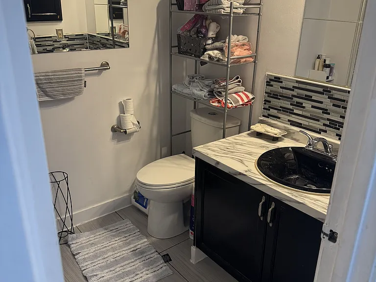 580 Gavin Ct #1 — Photo 9