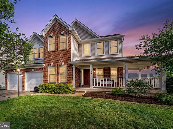 2nd image of 9813 Nugget Ct