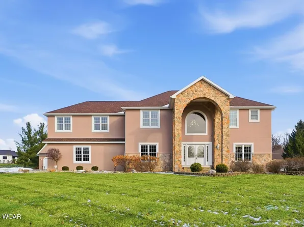 2905 Oak Hill Ct, Lima, OH 45805