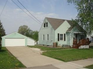 1250 Hammond Ave, Waterloo, IA 50702