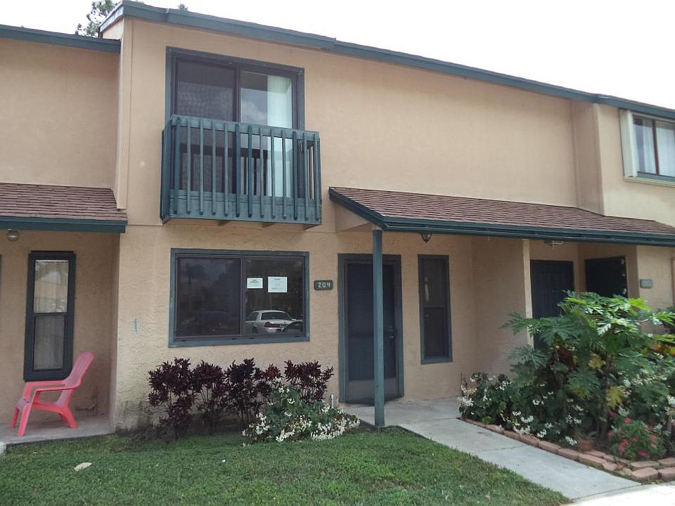 1st image of 204 Shoreview Dr