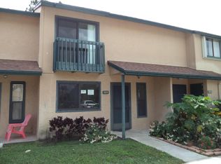 204 Shoreview Dr, Greenacres, FL 33463