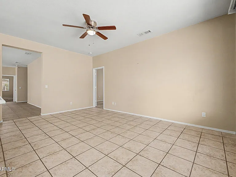 6622 W Golden Ln — Photo 17