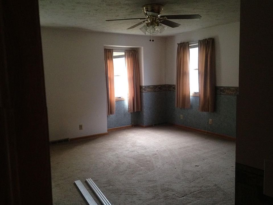 1st image of 922 Colina Vista St NW