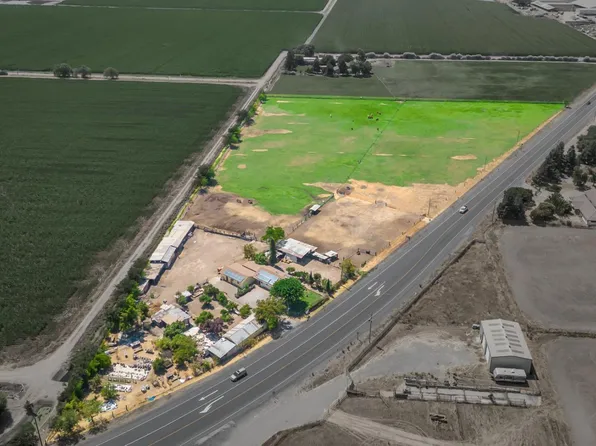 25368 Mariposa Rd, Escalon, CA 95320