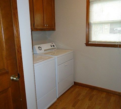 4th image of 2360 Ciji Cir