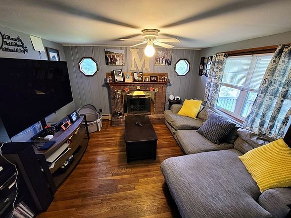 4th image of this home