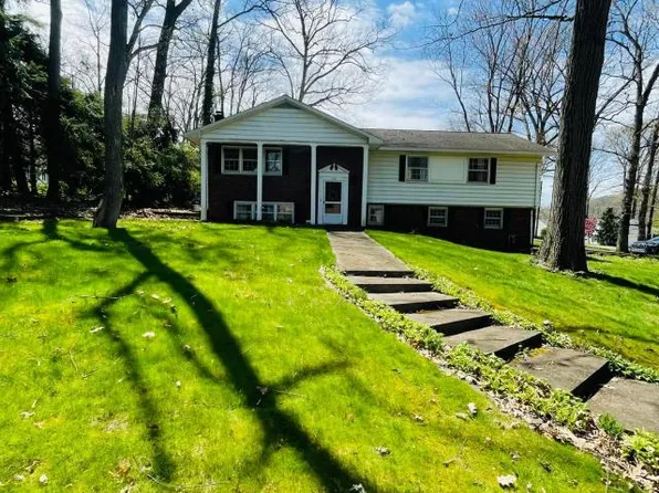 350 Bent Twig Rd #10, Warren, PA 16365
