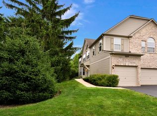 2848 Stonewater Dr, Naperville, IL 60564