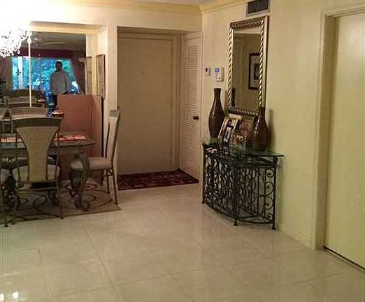 5th image of 959 SE 2nd Ave APT 217