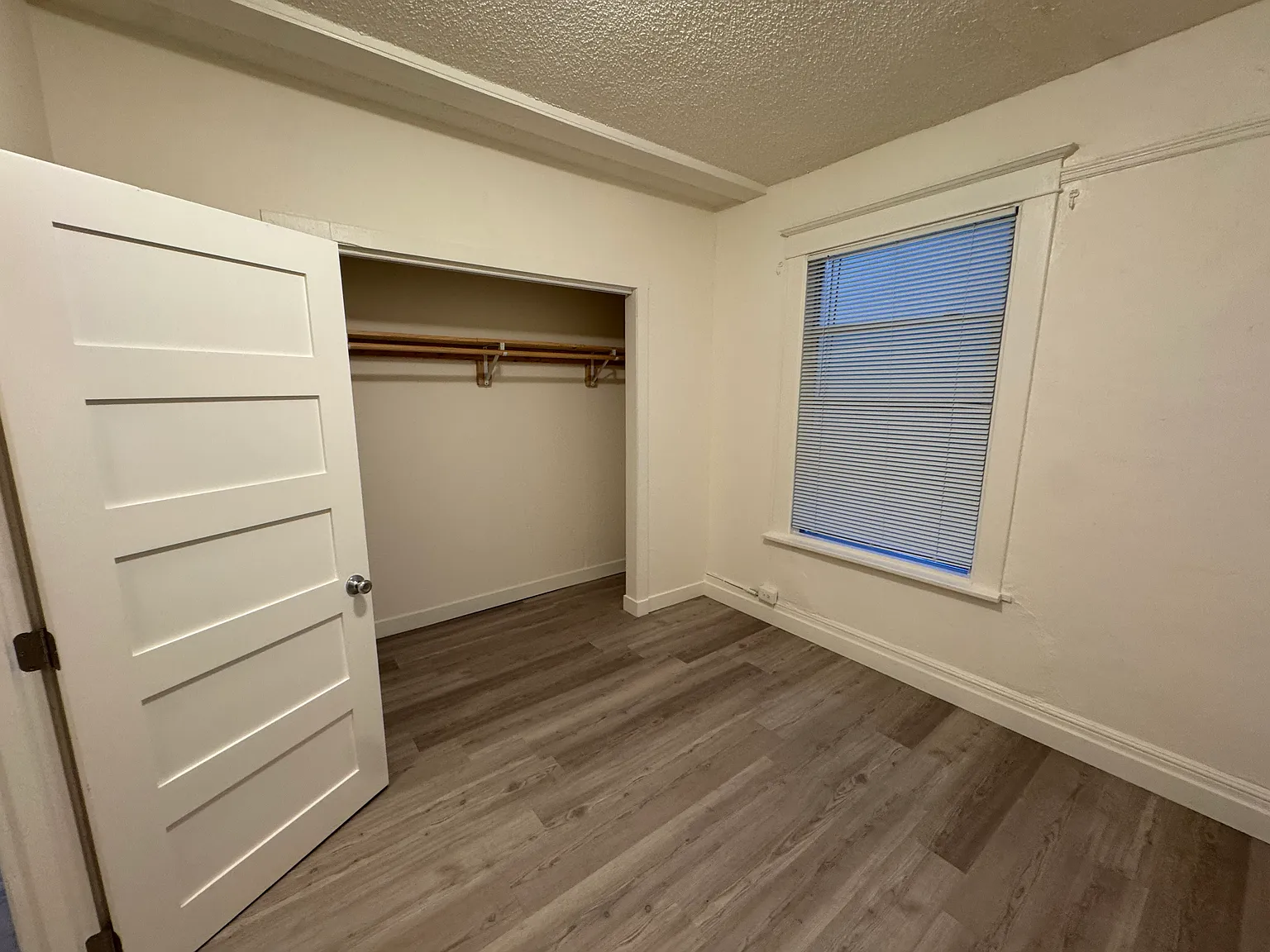1 bed, 450 sqft, $1,195 — Photo 3
