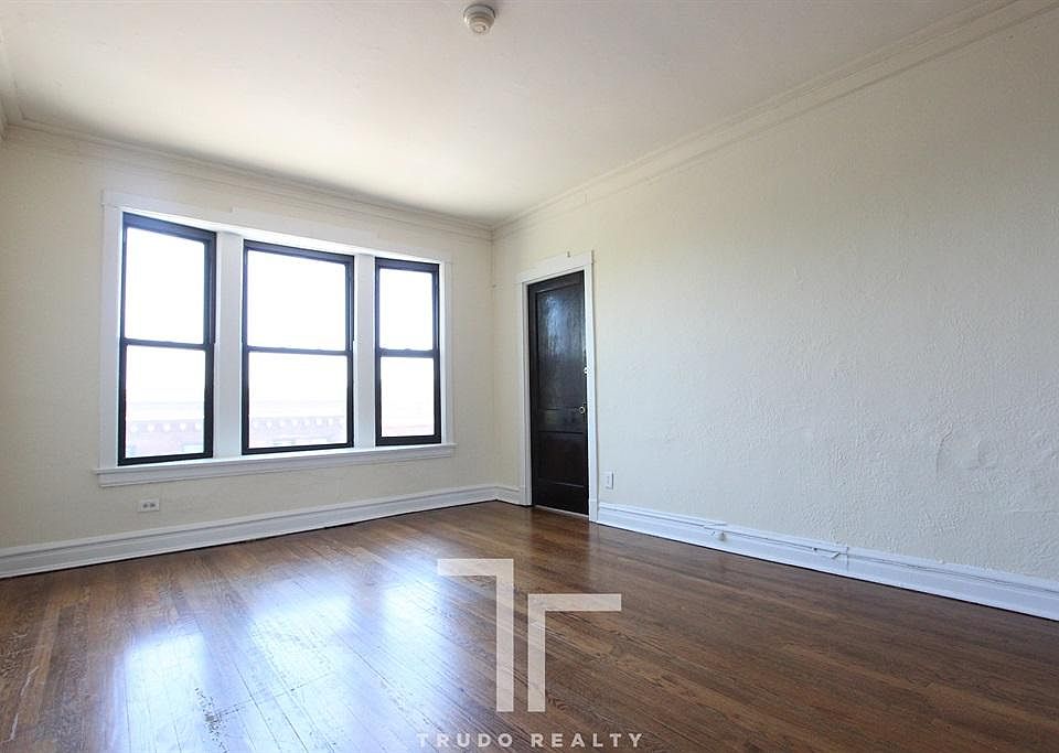 1st image of 2638 N Milwaukee Ave