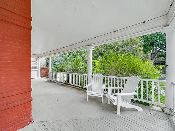 4th image of 1631 Race St APT 4