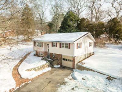 68 North Rd, Hopkinton, RI, 02833