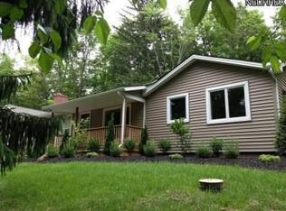 9763 Chardon Rd, Chardon, OH 44024