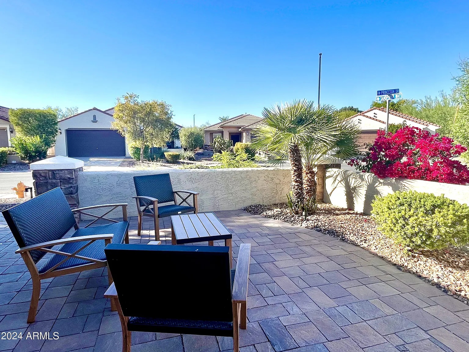 2 bed, 2.0 bath, 1817 sqft, $3,200 — Photo 3