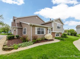 1644 Timber Trl #6-A, Wheaton, IL 60189