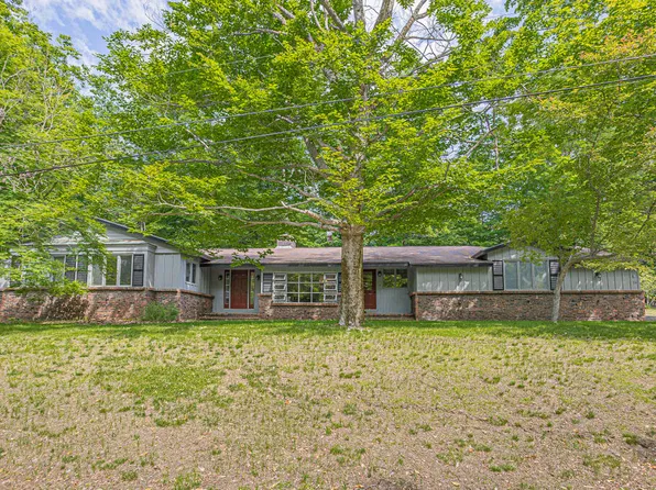 150 Belcher Road, Farmington, ME 04938