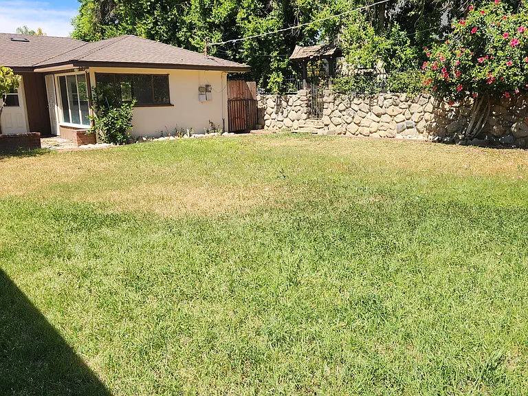 3024 Pine St — Photo 15