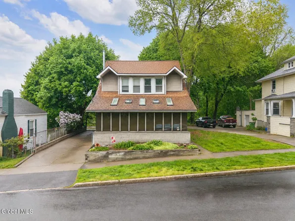 57 Washington Avenue, Rensselaer, NY 12144