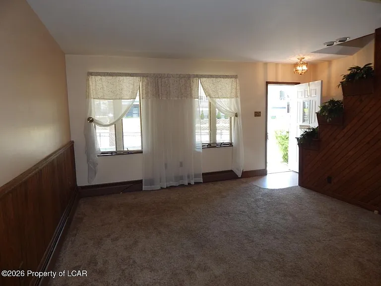 168 Kidder St — Photo 5