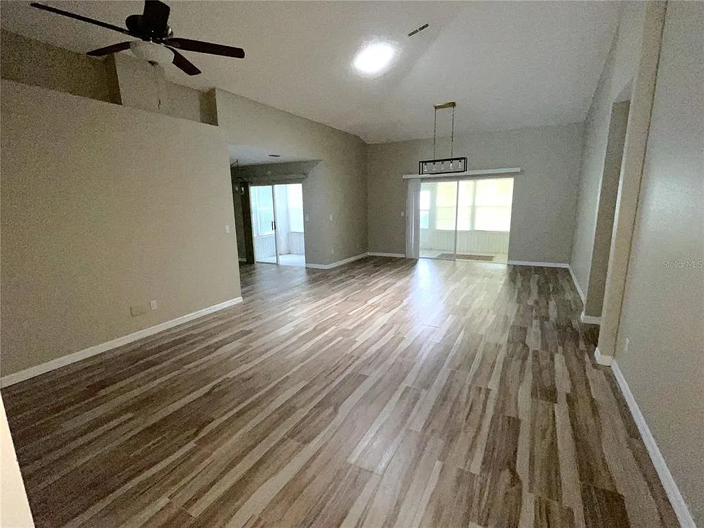 2 bed, 2.0 bath, 1559 sqft, $2,300 — Photo 3