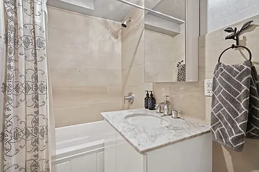 Sold by Avenue Sotheby's International Realty