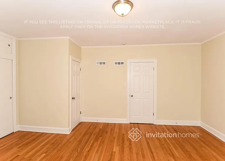 9201 S Claremont Ave — Photo 15