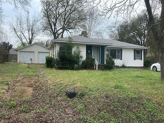 3rd image of 1017 Deaton St