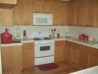 4th image of 660 Winepress St