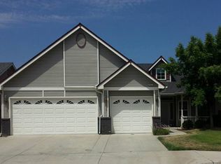 8927 N Winery Ave, Fresno, CA