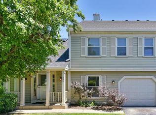 606 College Xing, Rolling Meadows, IL 60008