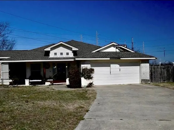 2920 Horseback Ct, College Station, TX 77845