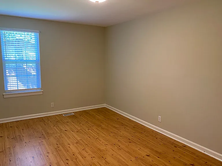 748 Meadowlark Dr — Photo 19