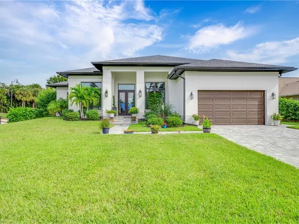 27025 Belle Rio DR, BONITA SPRINGS, FL 34135