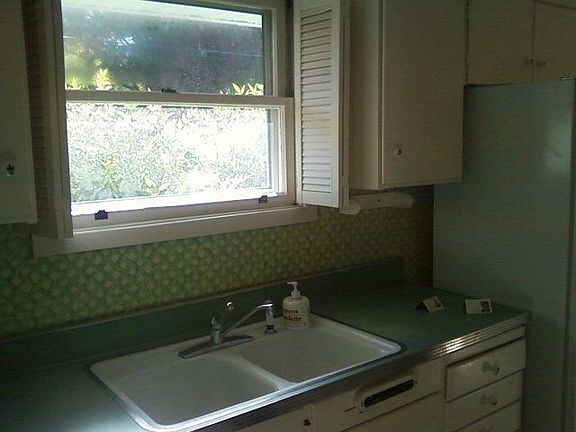 4th image of 1114 Knollwood Pl