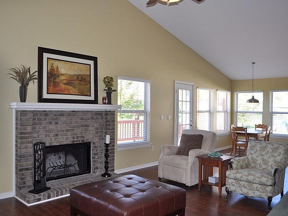 4th image of 5534 Redbud Ct