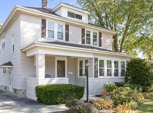 174 Madison St, Lockport, IL 60441