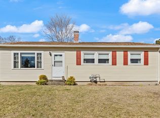 7 Mark St, Ayer, MA 01432