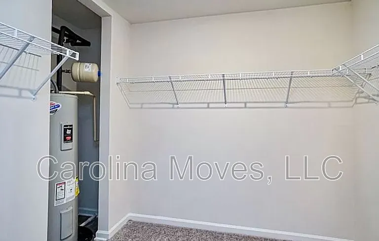 523 Springtime Ln — Photo 5