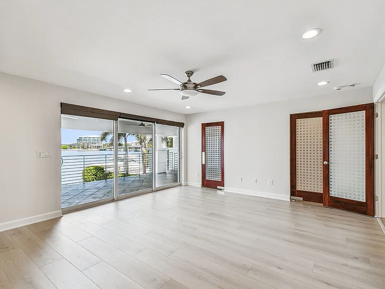 24 Adalia Ave — Photo 44