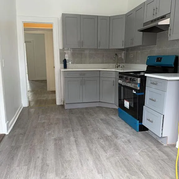 16 Pier St — Photo 1
