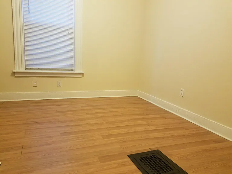 39 Pine St #2 — Photo 4