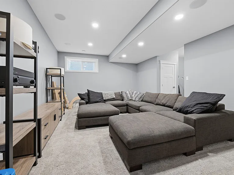 1305 Hainstock Way SW — Photo 46