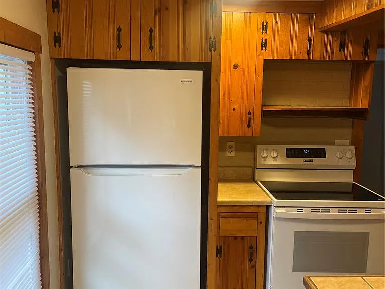 31 Heights Rd — Photo 6