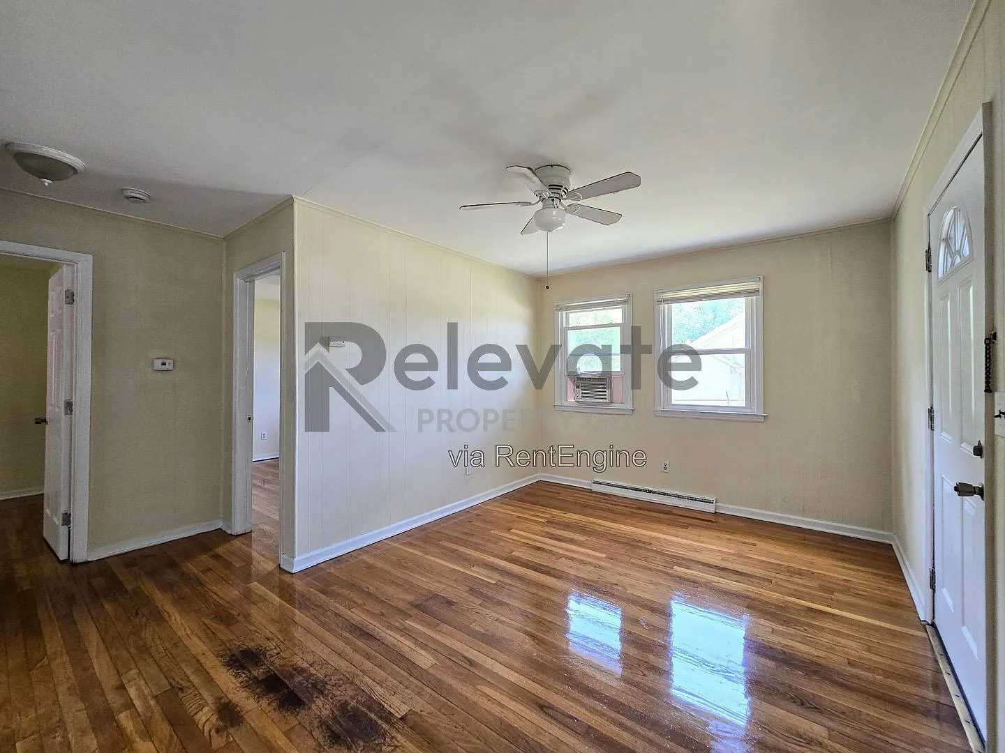 2 bed, 1.0 bath, 637 sqft, $920 — Photo 3