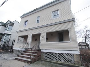 39 Tichenor Ter #2L, Irvington, NJ 07111