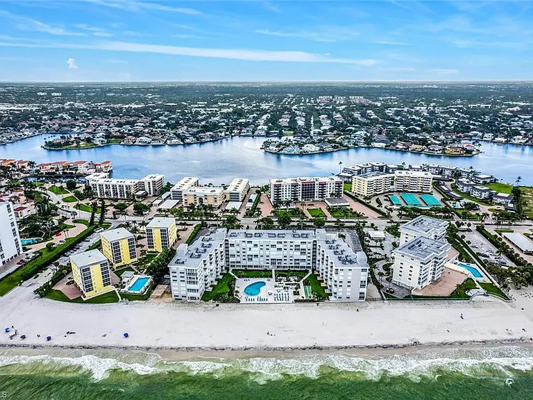 3443 Gulf Shore Blvd N #710 — Photo 27